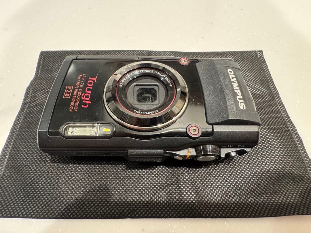 OLYMPUS Tough tg4コンパクトデジタルカメラ Olympus Tough TG-4 iHS Waterproof Compact Camera - Red