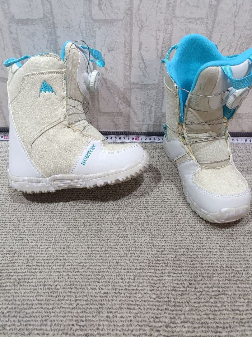 Burton GROM BOA スノーボードブーツ 21cm〜 Amazon.com: Burton Grom BOA Snowboard Boots Kid's Sz 12C White